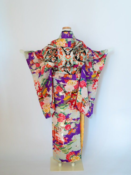 絢爛 8歳〜13歳向けアンティーク着物レンタル