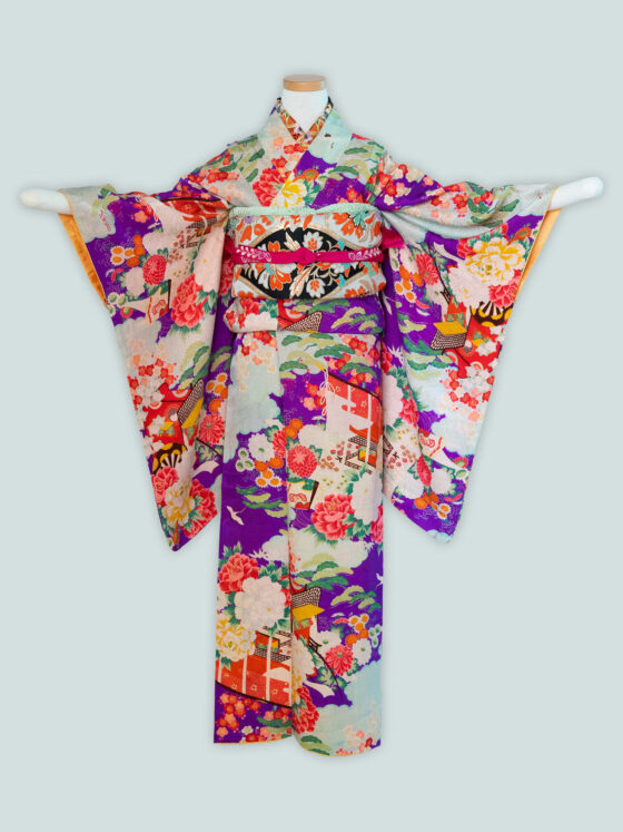 絢爛 8歳〜13歳向けアンティーク着物レンタル