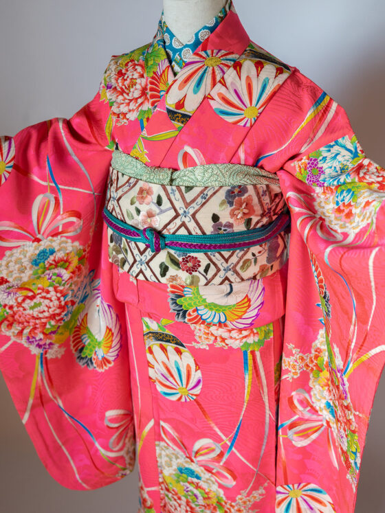 寧々 8歳〜13歳向けアンティーク着物レンタル