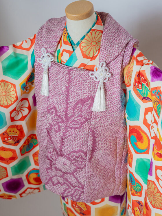 彩虹 3歳〜4歳向けアンティーク着物レンタル