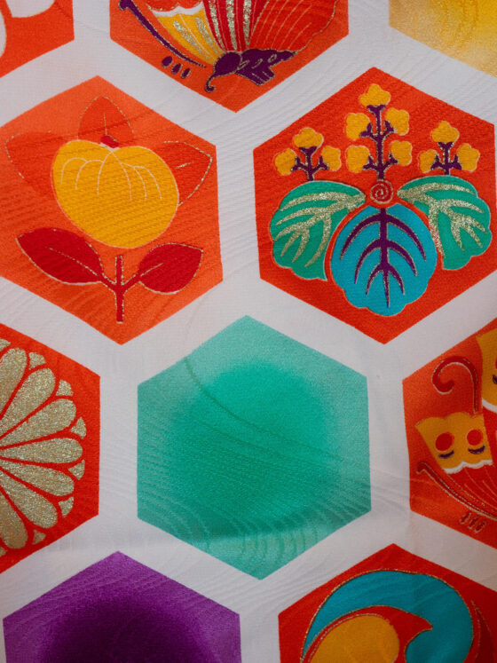 彩虹 3歳〜4歳向けアンティーク着物レンタル