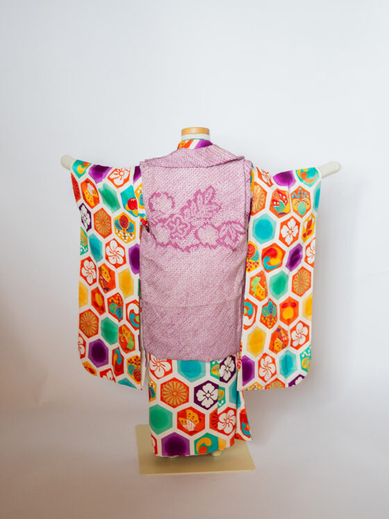 彩虹 3歳〜4歳向けアンティーク着物レンタル