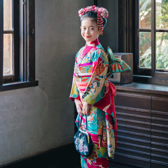 美麗 5歳〜7歳向けアンティーク着物レンタル